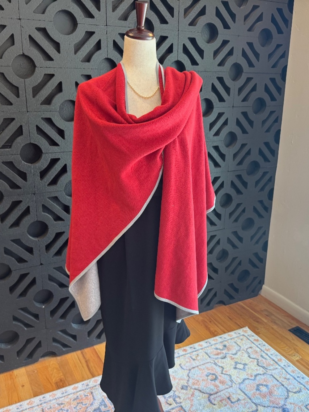 Tyler Böe | Red & Gray Colorblock Poncho Cape – NWT